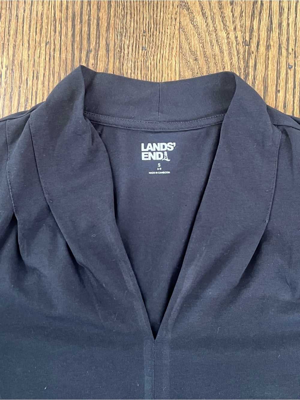 Lands' End Black V-Neck Tee - Picture 2 of 5